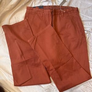 Men’s Southern Marsh dress pants. Size 30 x 30. NWT